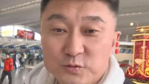 曼城欧冠8强首战3-0领先拜仁，帕梅卡诺失误致败，罗德里赛季首球闪耀！