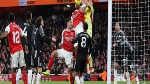 乌拉圭力克哥伦比亚晋级世界杯南美区预选赛